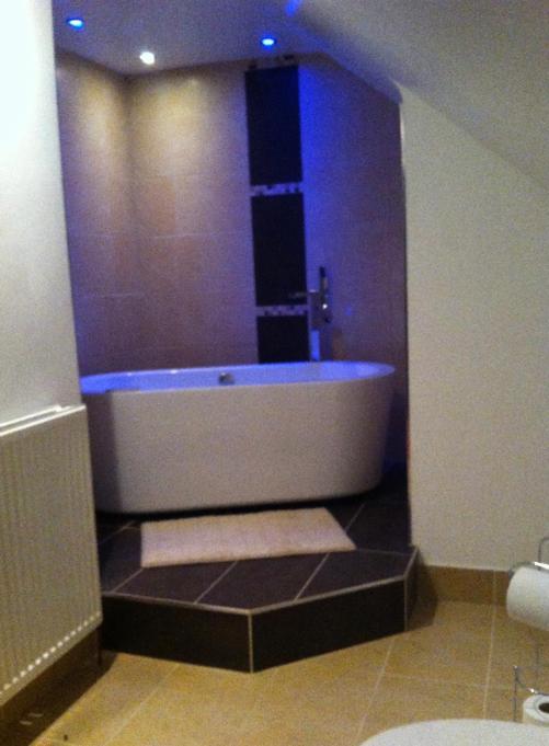 Top Floor In Beautiful Home Уеймут Екстериор снимка